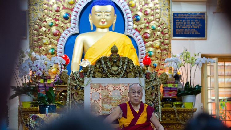 Seine Heiligkeit der Dalai Lama beantwortet Fragen aus dem Publikum im tibetischen Haupttempel in Dharamsala, HP, Indien am 7. September 2018. Foto: Lobsang Tsering