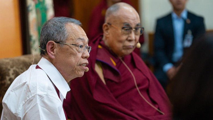 Dr. Chii Dong Chen spricht über Quantenmechanik am Dialog zwischen Seiner Heiligkeit dem Dalai Lama und chinesischen Wissenschaftlern in Dharamsala, HP, Indien am 1. November 2018. Foto: Ehrw. Tenzin Jamphel