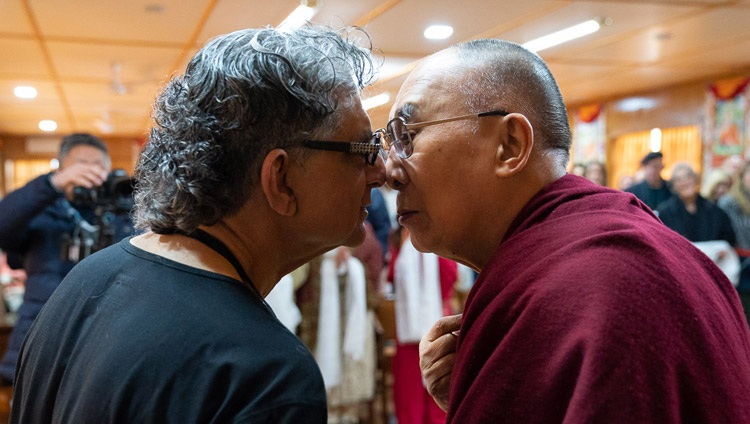 Deepak Chopra und Freunde treffen Seine Heiligkeit den Dalai Lama. 11. Februar 2019 Thekchen Chöling, Dharamsala, HP, Indien. Foto: Tenzin Choejor