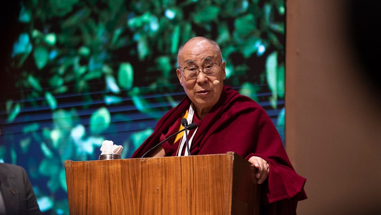 Seine Heiligkeit der Dalai Lama spricht am globalen Launch von SEE Learning. In Neu Delhi, Indien am 5. April 2019. Foto: Tenzin Choejor