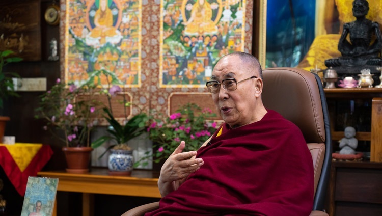 Seine Heiligkeit der Dalai Lama im Gespräch mit Vertretern des Mind & Life Europe über „Eine gemeinsame Menschlichkeit inmitten der Ungewissheit“. In Dharamsala, HP, Indien am 17. September 2020. Foto: Ehrw. Tenzin Jamphel