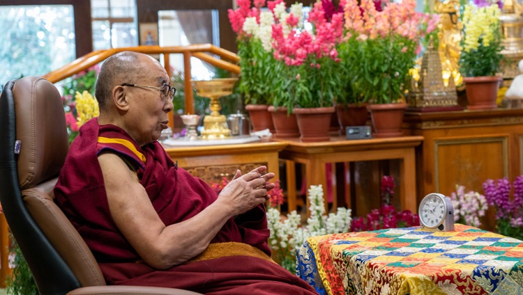Seine Heiligkeit der Dalai Lama spricht über Buddhismus und Wissenschaft. Dharamsala, HP, Indien am 11. März 2021. Foto: Ehrw. Tenzin Jamphel