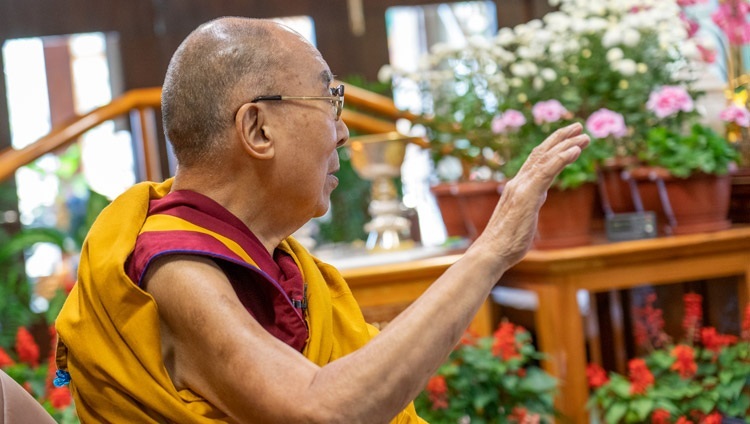 Seine Heiligkeit der Dalai Lama spricht über Mitgefühl und Würde in Schulen. In Dharamsala, HP, Indien am 26. Oktober 2021. Foto: Ehrw. Tenzin Jamphel