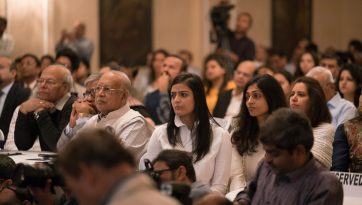 Rede vor der Indischen Wirtschaftskammer in Kolkata, Indien