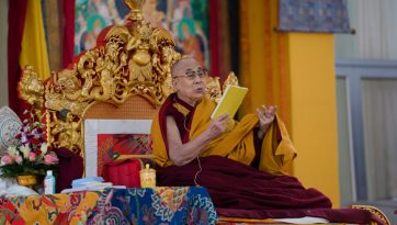 Nagarjunas ‘Kommentar zum erwachenden Geist'