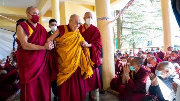 Grundlegende Verse des mittleren Weges – zweiter Tag