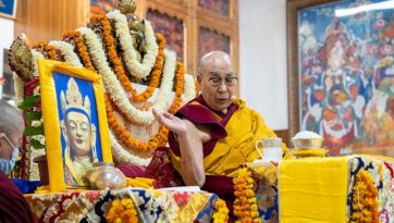 Opfergaben und Gebete für ein langes Leben