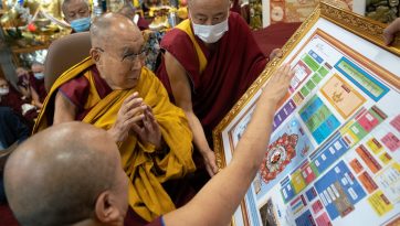 Treffen mit Teilnehmenden an den Nalanda-Kursen des Tibethauses in Delhi