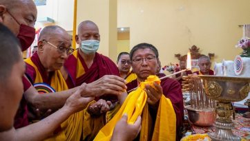 Feierliche Eröffnung des Studienzentrums „Khamgar Druk Dharmakara College“