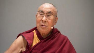Seine Heiligkeit der Dalai Lama gratuliert dem britischen Premierminister