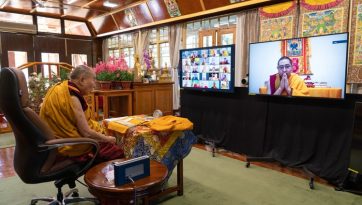 Unterweisung: Tsongkhapas Lobpreis & Stufenweg zur Erleuchtung